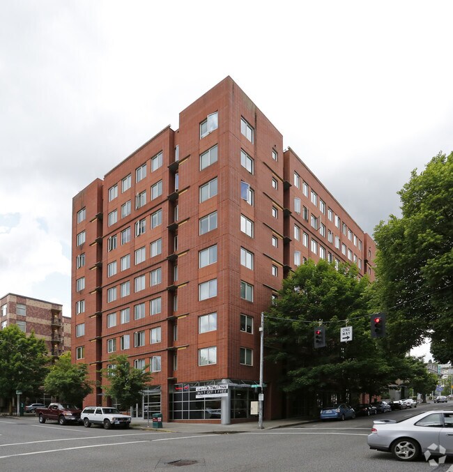 1212 SW Clay St, Portland, OR 97201