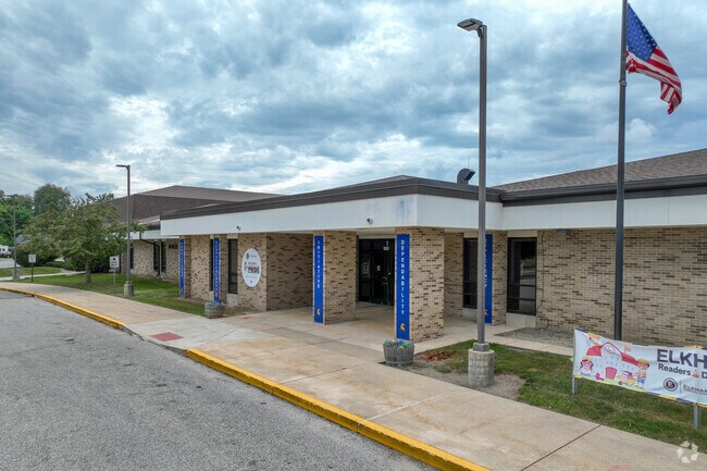 Monger Elementary School serves about 427 students in grades PK, K-6.