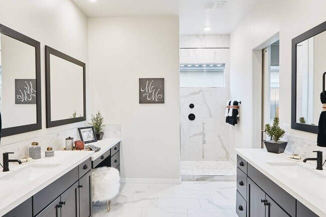 8825 N 173rd Ave, Waddell, AZ 85355 - photo 7