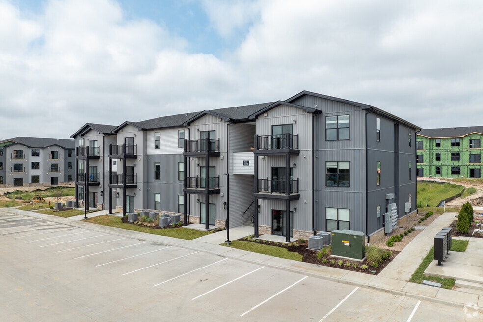 Hearthstone at Autumn Hollow, Wentzville, MO 63385 - photo 1