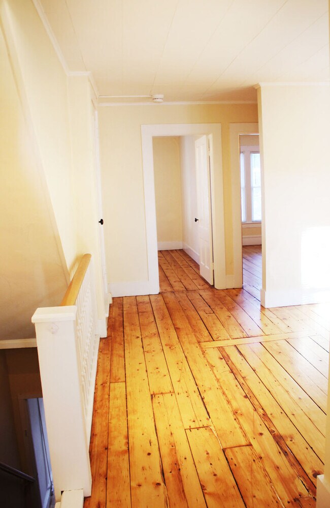 145 N Union St unit 2, Burlington, VT 05401 - photo 4