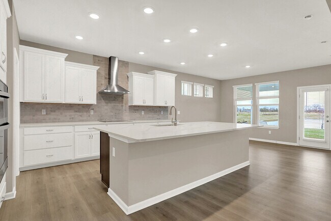 6688 Thresher Pass, McCordsville, IN 46055 - photo 5