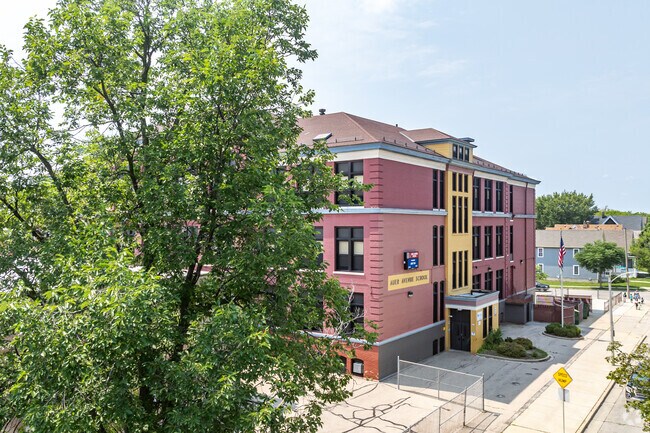Auer Avenue Elementary School is a K-5 school in Milwaukee, WI.