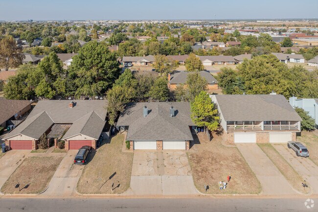 There is a wide array of architectural styles found in Macklanburg Park.