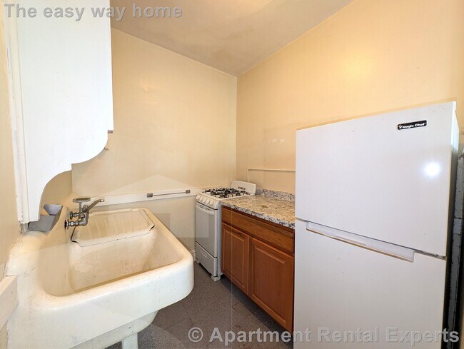 4 Cogswell Ave unit 34, Cambridge, MA 02140 - photo 5