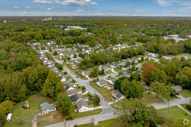 Vandalia is a welcoming neighborhood with many amenities.