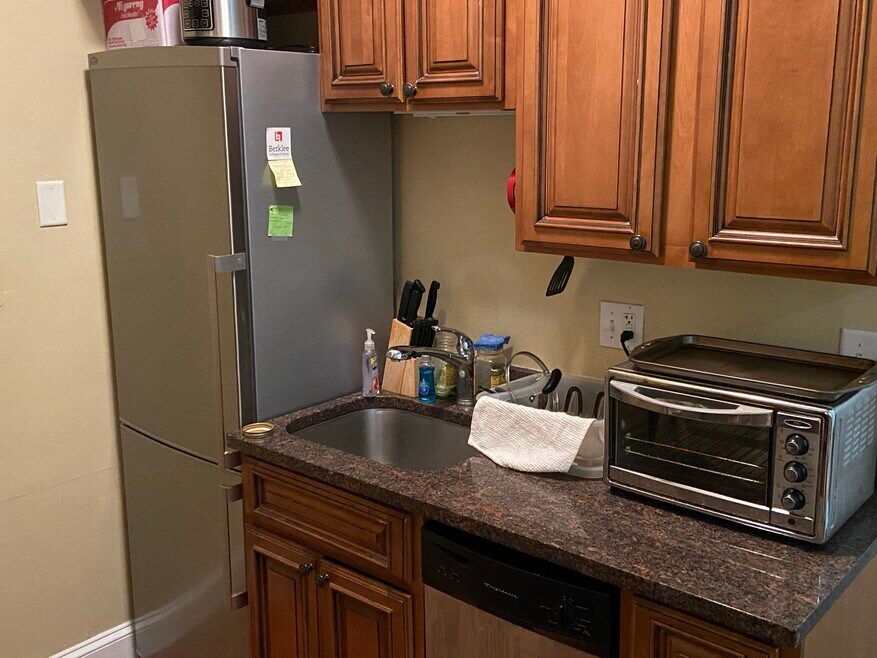 46 Hereford St unit 4, Boston, MA 02115 - photo 1