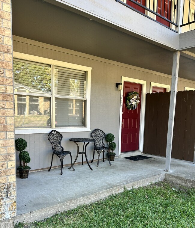 103 Shady Bend Dr, Lufkin, TX 75901