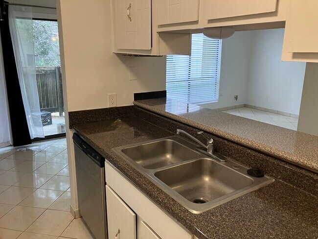 2837 Sonora Dr unit 2837, Memphis, TN 38115 - photo 6