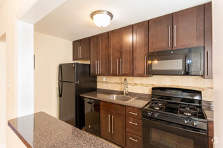 441 Boulevard, Hasbrouck Heights, NJ 07604