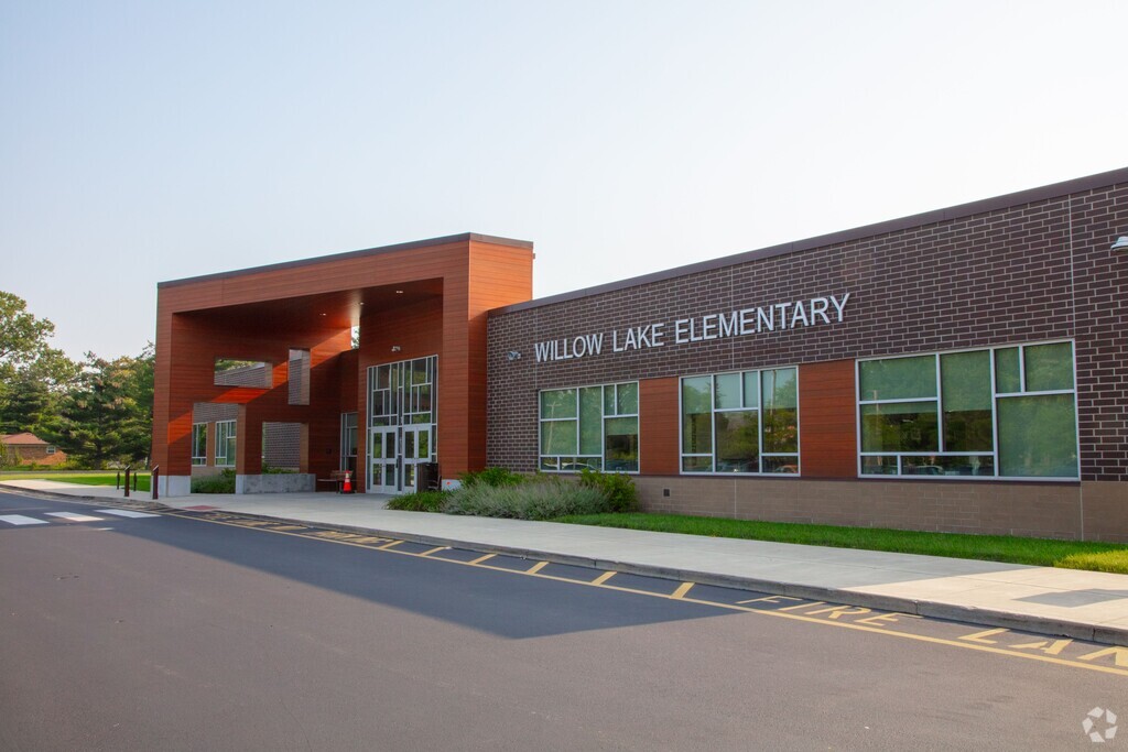 Willow Lake Elementary School serves Crooked Creek students from Pre-K through the 5th grade.