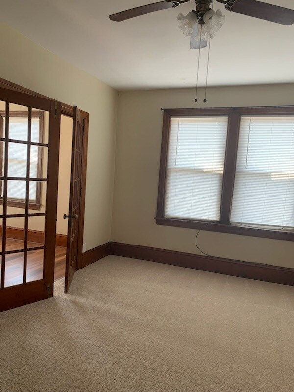 237 S Broad St unit 237 South Broad Stre, Nazareth, PA 18064 - photo 1