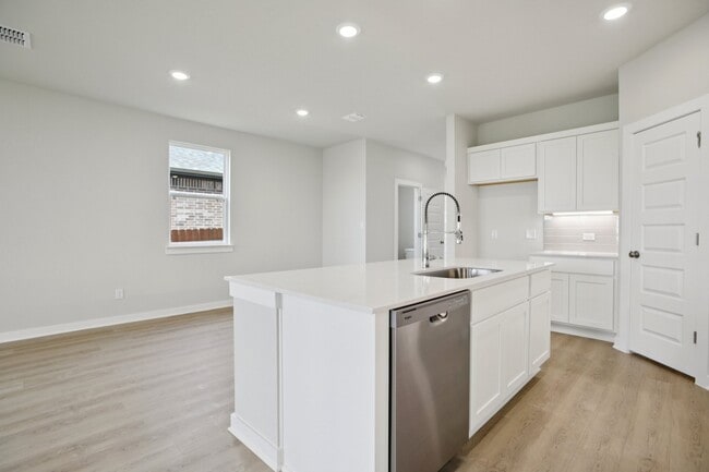 3205 Canyon River Ln, Georgetown, TX 78628 - photo 3