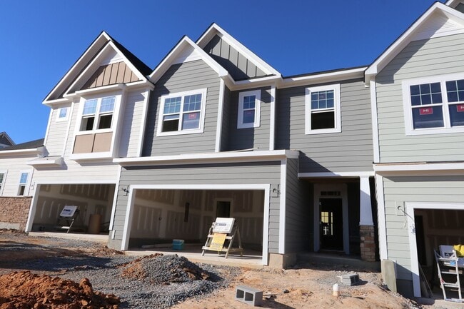 3142 Cathedral Comb Dr, Apex, NC 27502 - photo 4