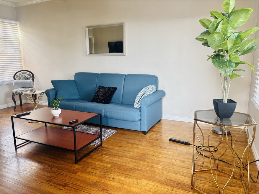 4238 W Slauson Ave unit 4238 Slauson, Los Angeles, CA 90043 - photo 1