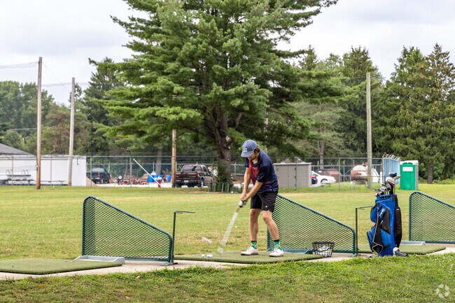 Blacklick Woods Golf Course provides a place for Glenmeadows residents to practice golf.