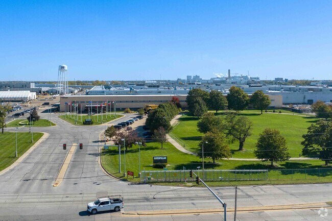 Caterpillar near The Elms and employs many people in the Decatur area.