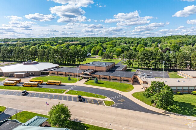 Oregon Elementary School has an overall Niche grade of B.