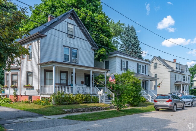 Rows of colonial style foursquare homes line the streets of Pleasantdale.