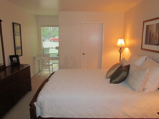 407 Orange St Unit 202, Oakland, CA 94610