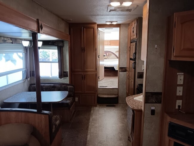 379 Co Rd 3425 unit 2, Hawkins, TX 75765 - photo 3