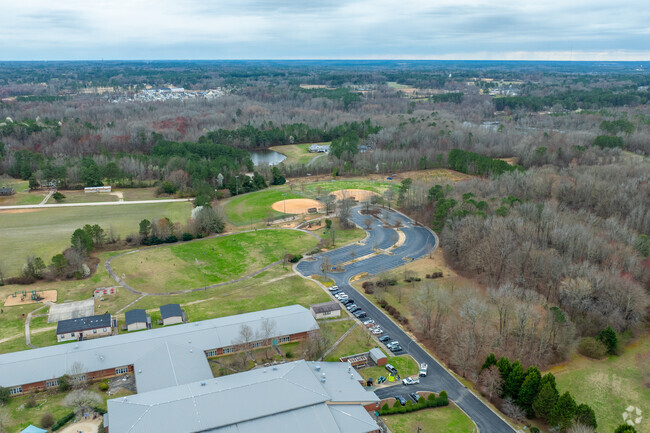 Carver Elementary in Wendell, NC offers a comprehensive education for students.
