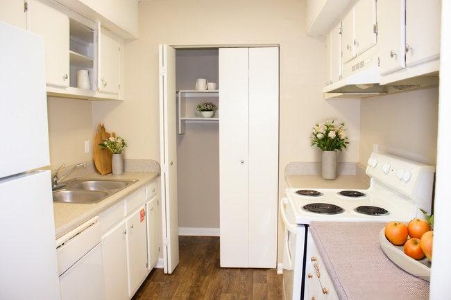 Ivy Green at the Shoals, Florence, AL 35630 - photo 7