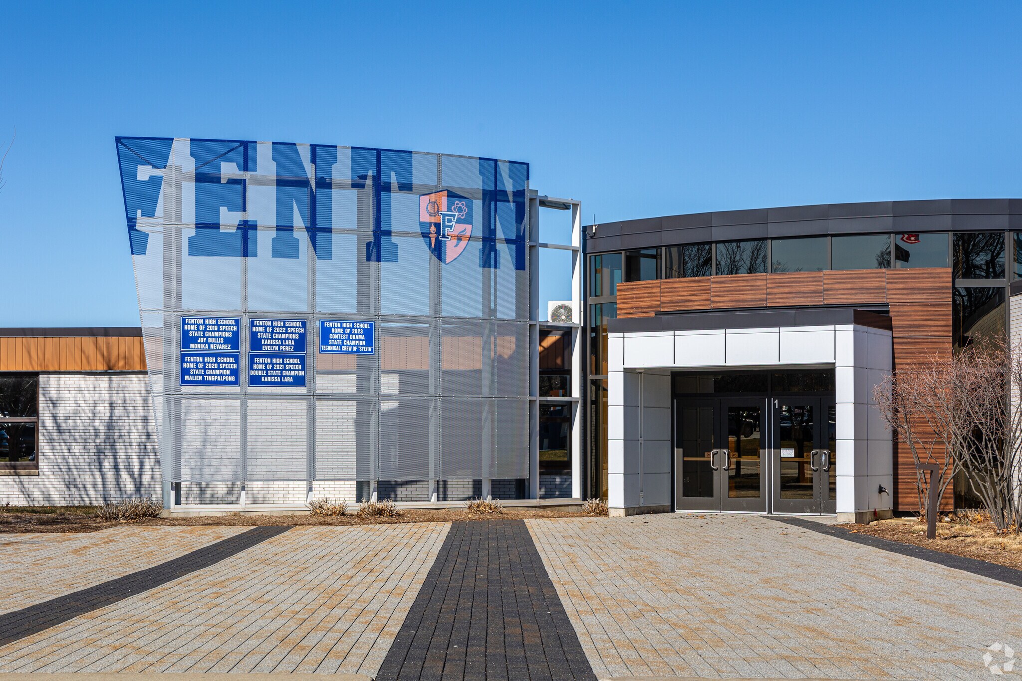 Fenton High School is a well rated public school in Bensenville serving grades 9-12.