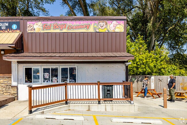 Keller Park residents with a sweet tooth can get a sweet treat at Fat Boy's Creamery.
