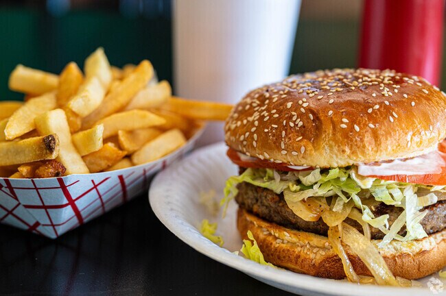A delicious chopped steak burger in the Chicago Heights area near Ford Heights.