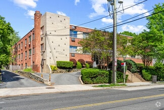 4465 Macarthur Blvd NW, Washington, DC 20007