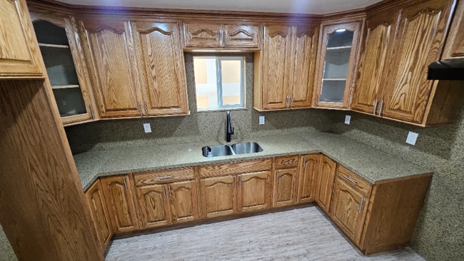 711 N Sloan Ave, Compton, CA 90221 - photo 4