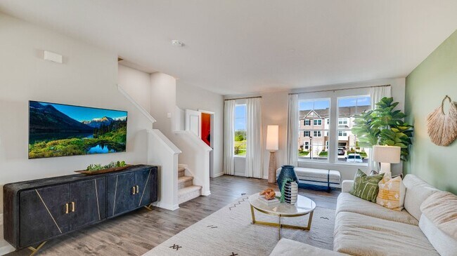 266 Swan Field Ave, Ranson, WV 25438 - photo 7