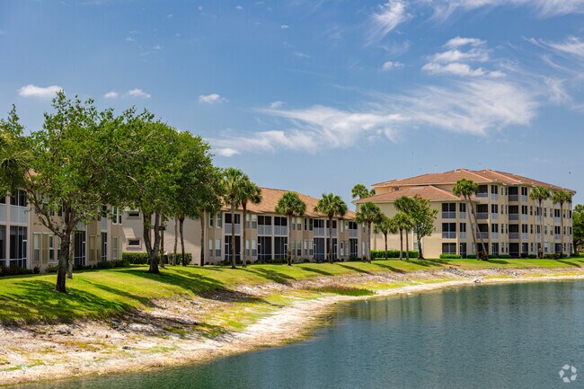 Cedar Hammock Golf and Country Club has a variety of condominium options available.