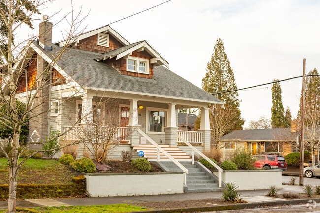 Street level homes as a craftsman-style bungalow in Concordia, Portland Oregon.
