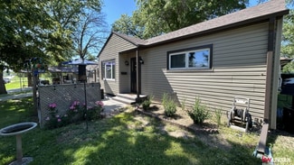 906 Lincoln St, Seward, NE 68434