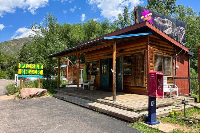 One of the local favorite stops is the Pickle Shack in the Cascade-Chiptia Park Neighborhood.