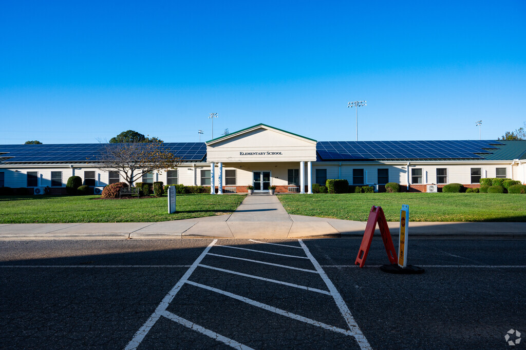 Gaston Christian School provides education in the neighborhood of 
Outlying Gaston County.