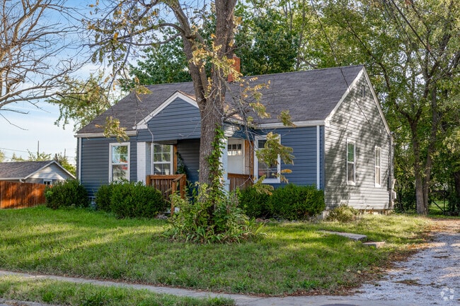 Ranch homes are also very common throughout Ridgeway.