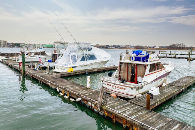 Germantown residents enjoy having easy access to take their boats for a ride.