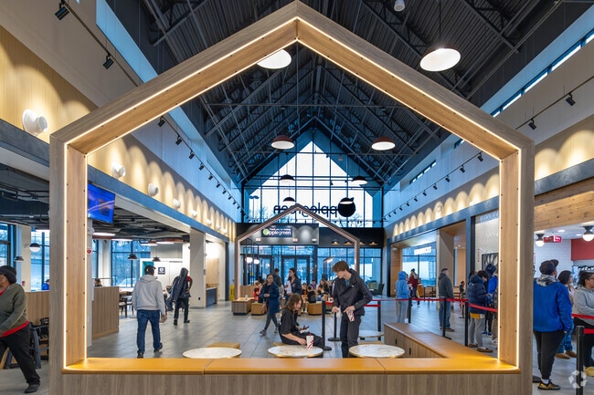 Applegreen Rest Stop near Homefield is a brand new state-of-the-art location with trendy shops.