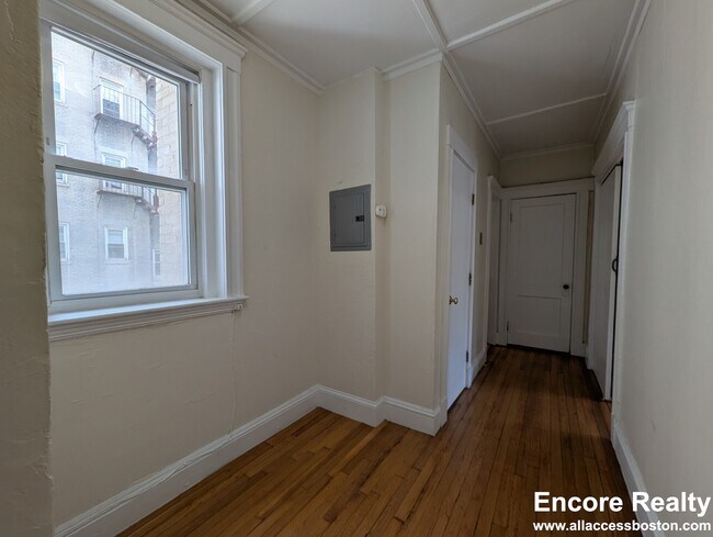 1191 Boylston St unit 9, Boston, MA 02215 - photo 4
