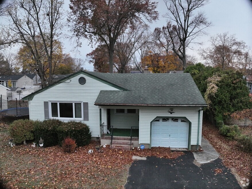 1620 Quincy St, Piscataway, NJ 08854 - photo 2