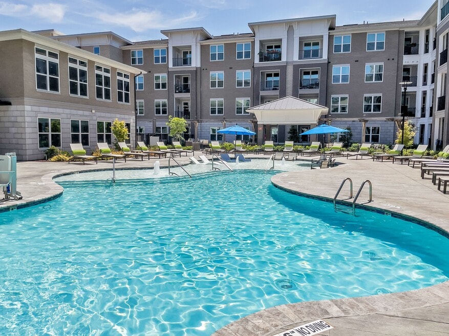 Pointe at Lake Crabtree Apartments