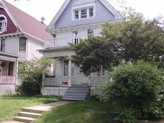 1927 E Newberry Blvd Unit 1927, Milwaukee, WI 53211