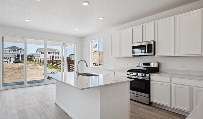 4651 Sugar Beet St, Johnstown, CO 80534 - photo 3