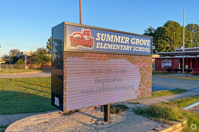Summer Grove Elementary School sign.