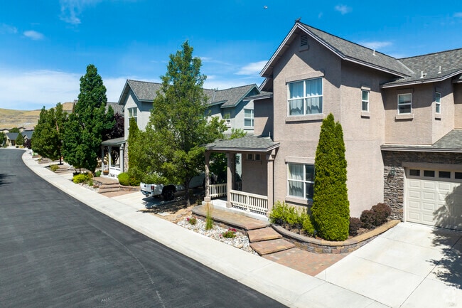 Los Altos Parkway has several private communities containing recently built town homes.