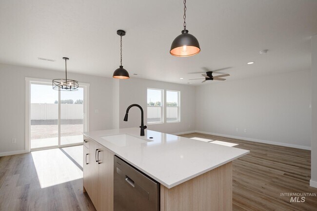 9023 W Camellia St, Nampa, ID 83687 - photo 2