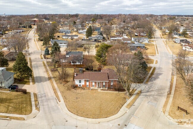 Many homes in the neighborhood of Prairie Lane are unique.